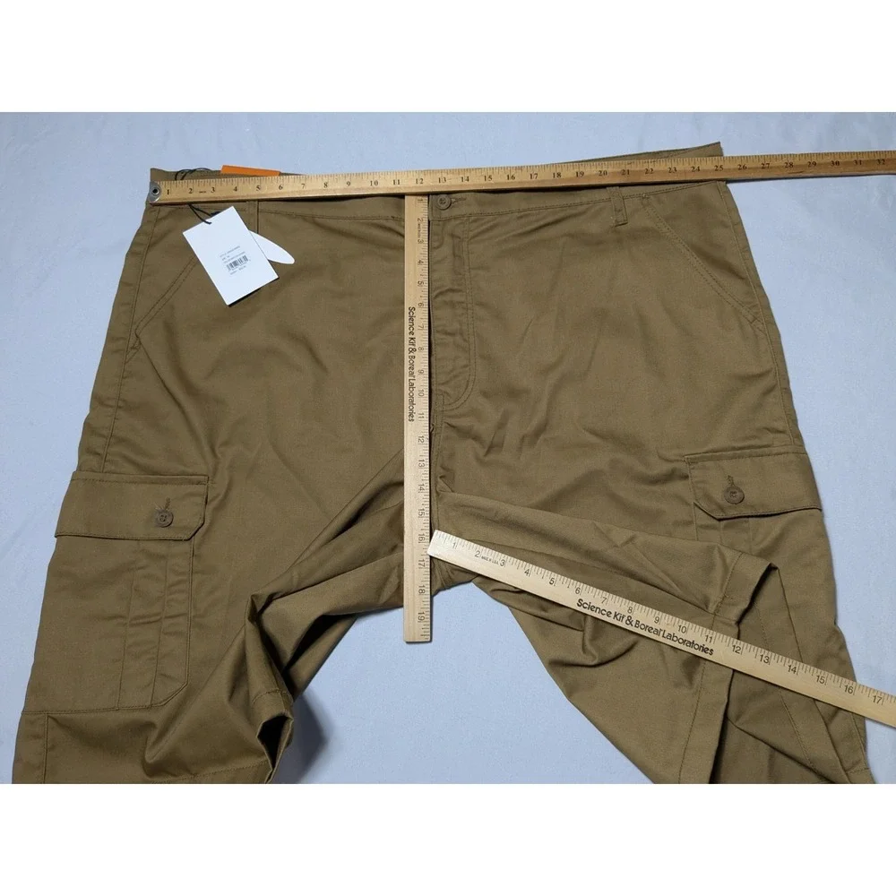 HUNTINGTON BC Men Big & Tall  48 (Actual 50x12) British Khaki Cargo Shorts NEW‎